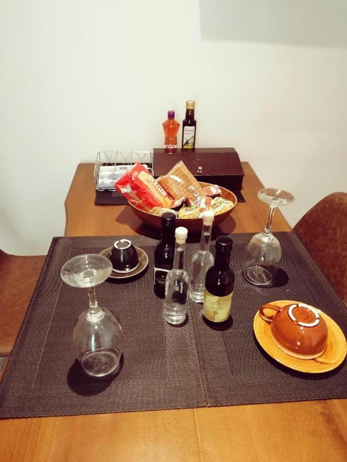 εκαli Apartment *