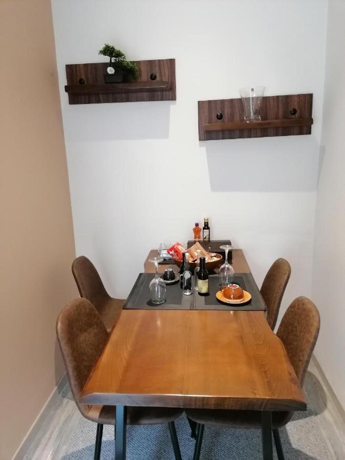 εκαli Apartment Kalentzi