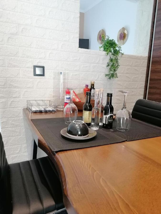 Apartment εκαli