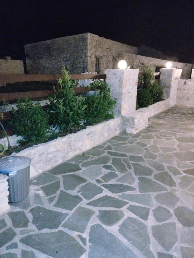 εκαli Apartment Kalentzi